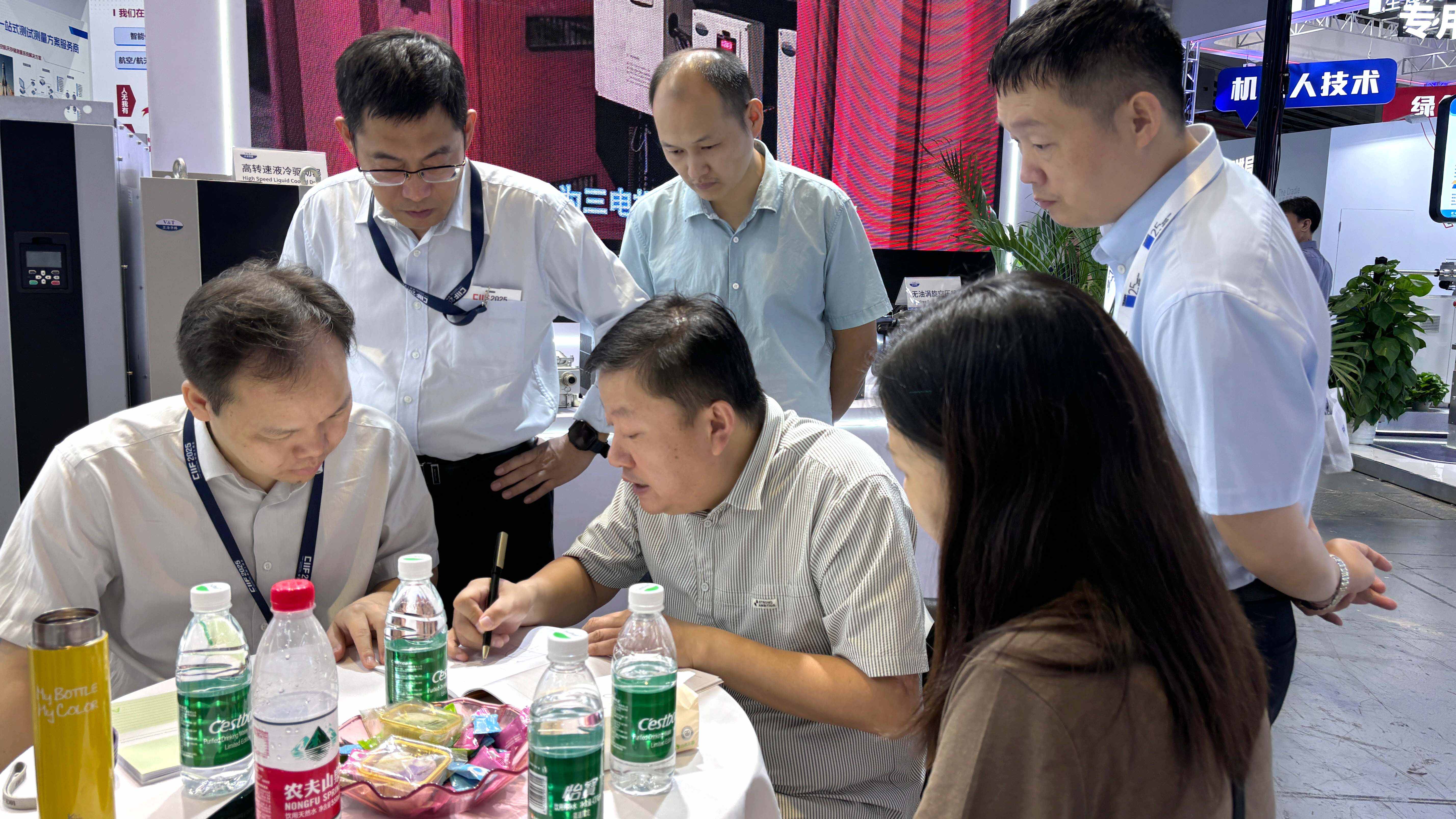 乐竞体育2025上海工博会圆满收官！